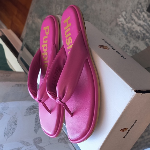 Hush Puppies Women's Emily Toepost Slipper, Very Berry Leather - Picture 4 of 7